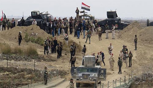 Fuerzas iraquíes en Qayara Iraq anuncia la liberación de la localidad de Qayara